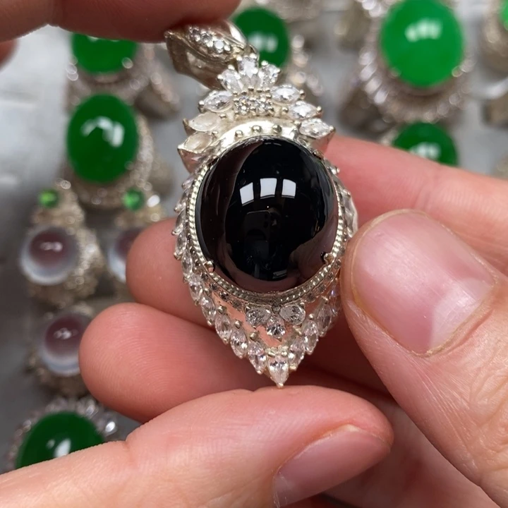 定制翡翠未镶嵌缅甸翡翠