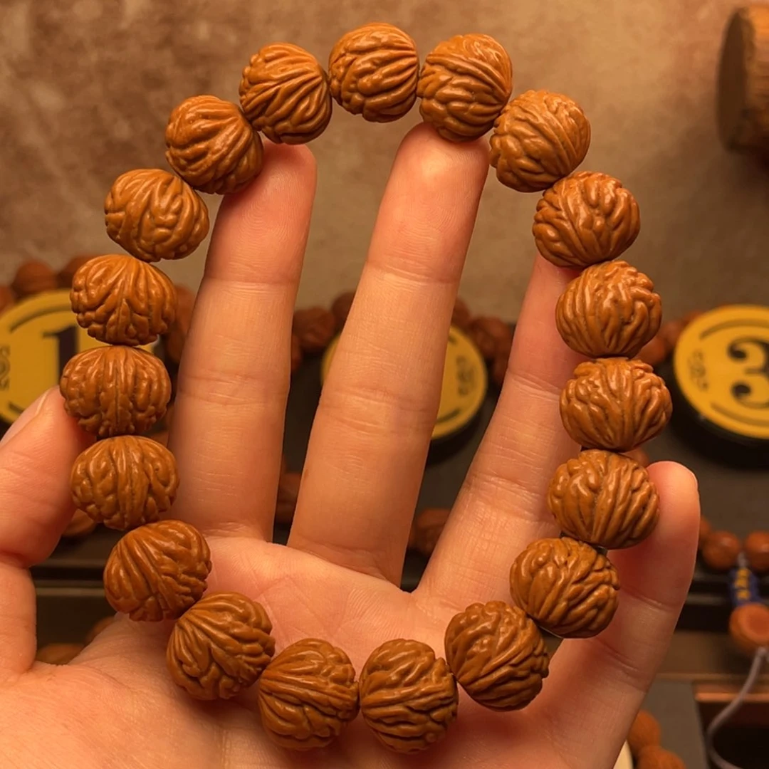 吊坠桃核 小金蝉15