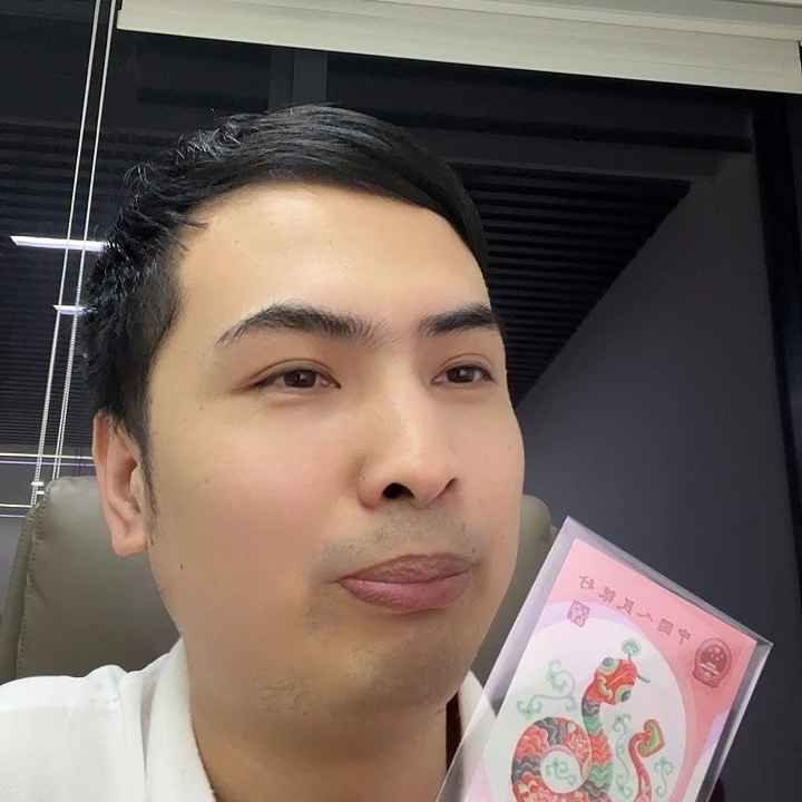 塑料龙蛇随机各一张