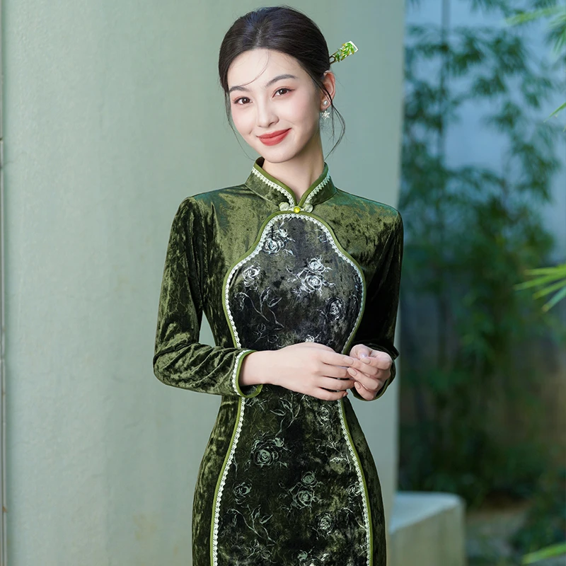 绝美新中式旗袍2025新款秋季日常可穿妈妈上海修身复古改良连衣裙