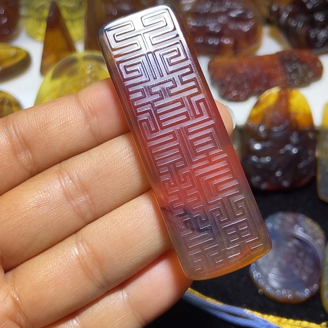 琥珀未镶嵌颈饰缅甸天然琥珀吊坠