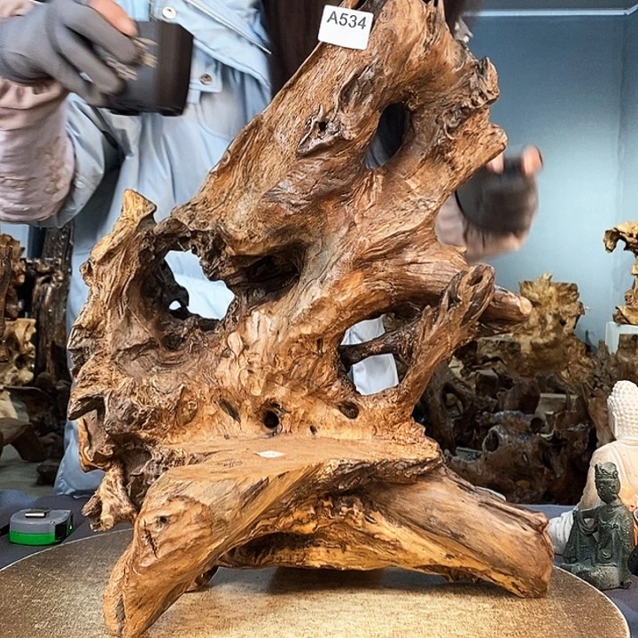 茶盏J****o534株木随行的根艺