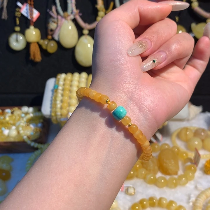 未镶嵌蜜蜡手链小****?蜜蜡手串直切