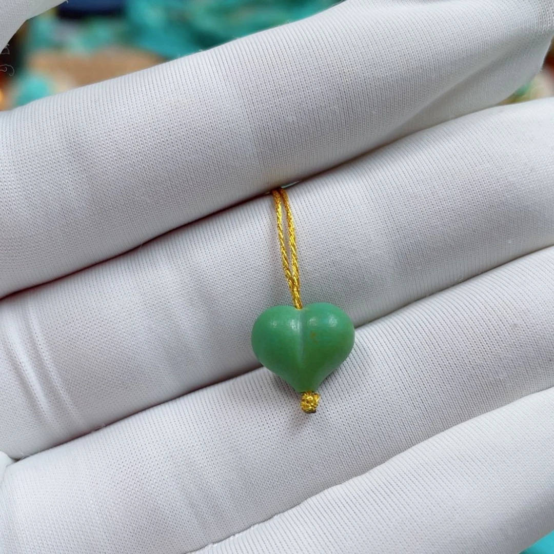 大***简绿松石未镶嵌珠宝奇石