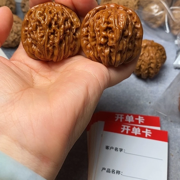 文玩核桃吊坠骑*四座楼