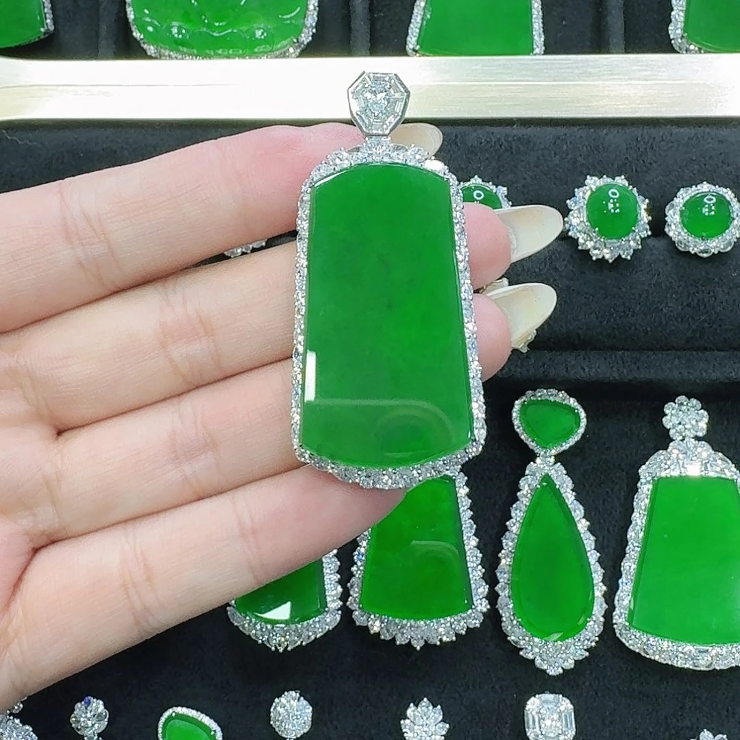 翡翠18K金镶嵌吊坠(不含链)无事牌