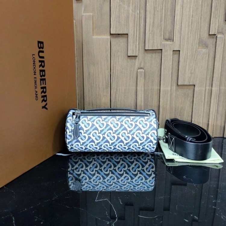 95新 BURBERRY/博柏利 /KIKI/单肩包/12341411
