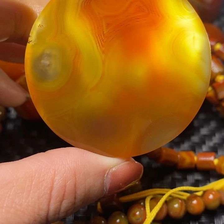 玛瑙/玉髓颈饰未镶嵌路*