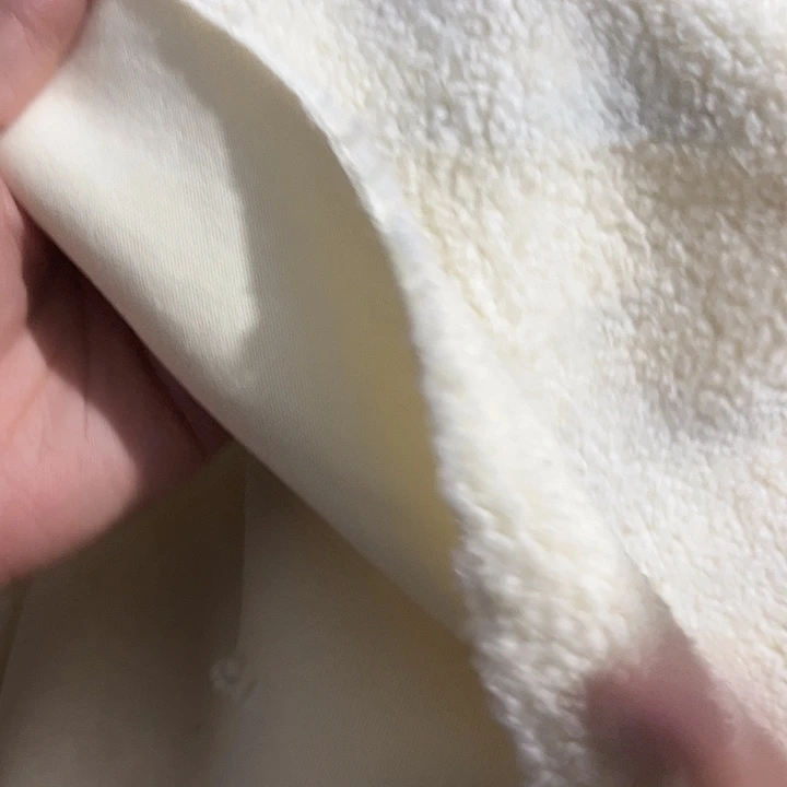 米白色羊驼绒2米长带螺纹特价有脏