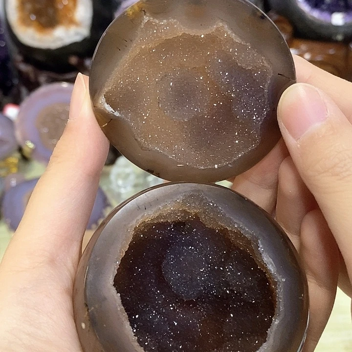 未镶嵌水晶大型摆件（非配饰）