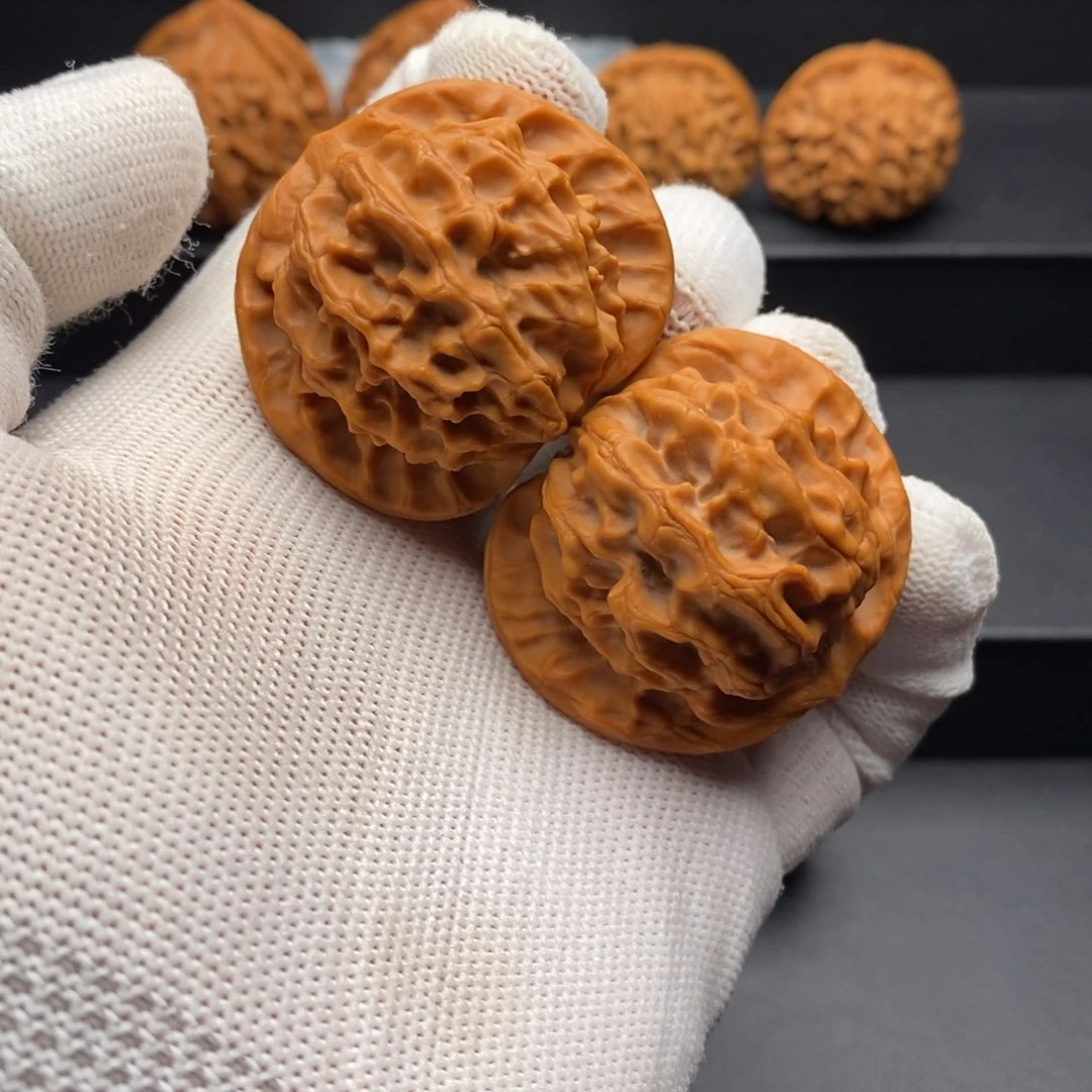 文玩核桃把件43尺野龙鳞