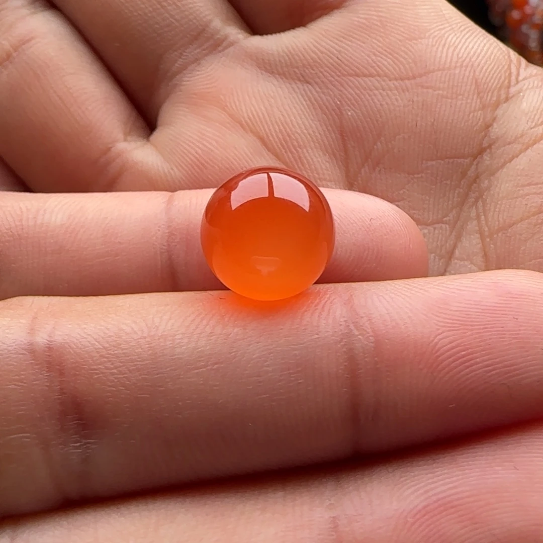 南红玛瑙圆珠10.7未镶嵌弘**室白纹