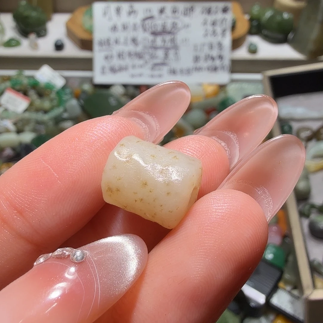 和田玉未镶嵌珠宝奇石