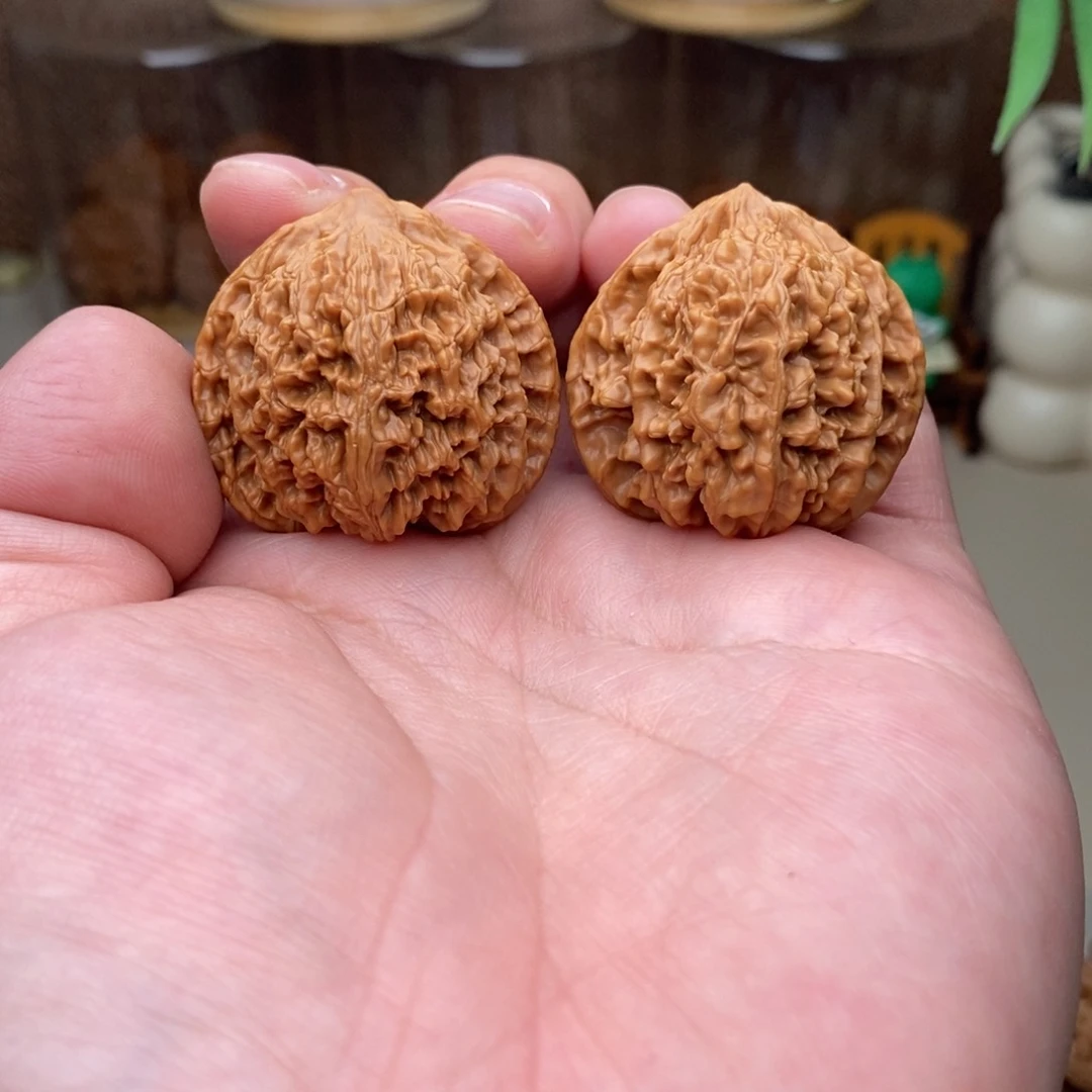 ****动桃核吊坠37满天星狮子头