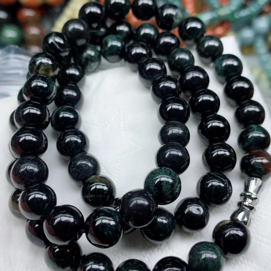 翡翠未镶嵌颈饰珠子