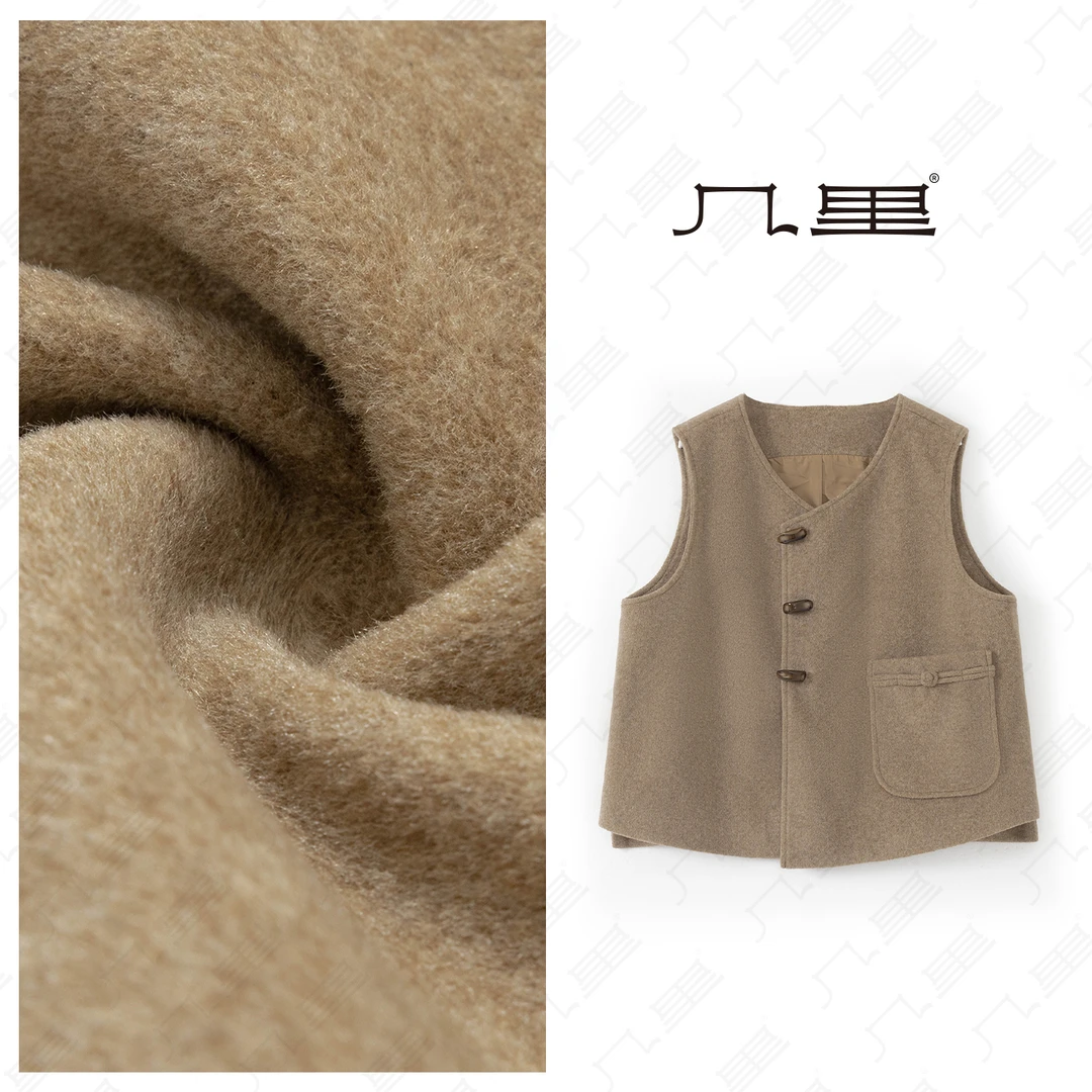 （几里与麻）时尚纯色百搭洋气无袖马夹 衣长58 胸围112 1092486