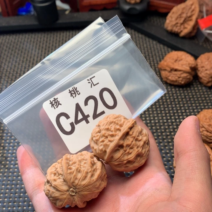 吊坠文玩核桃黄松峪