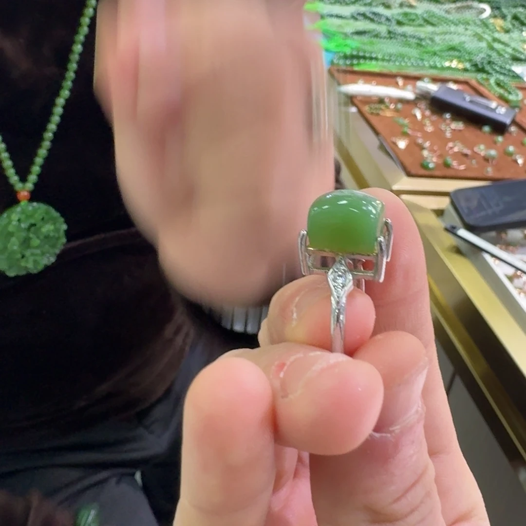 颈饰合金和田玉多样性发货，拍一发一