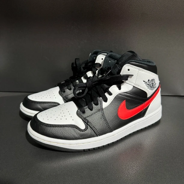 95新 maje 40.5码/aj1 黑红熊猫 中帮男款板鞋