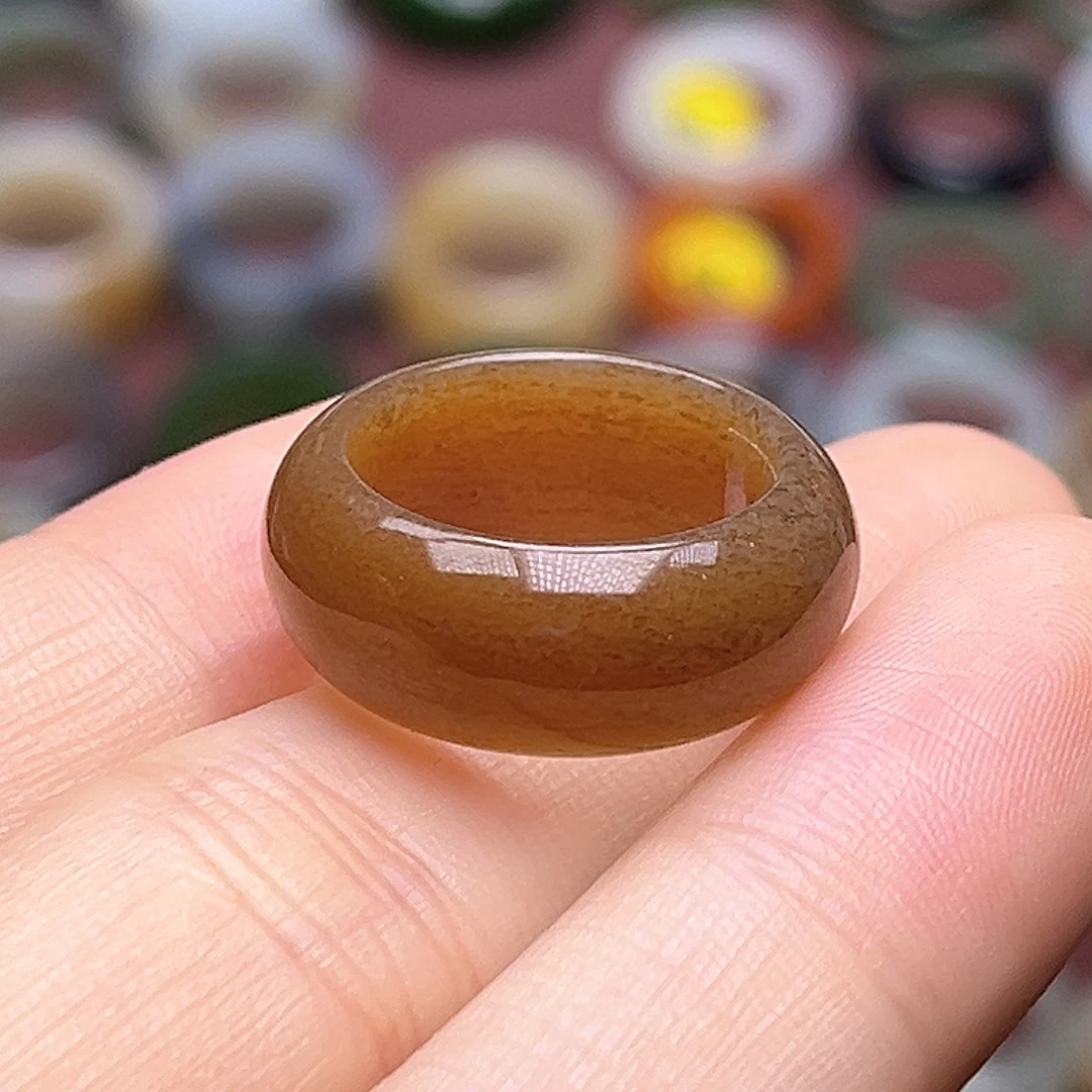 y***i和田玉未镶嵌戒指