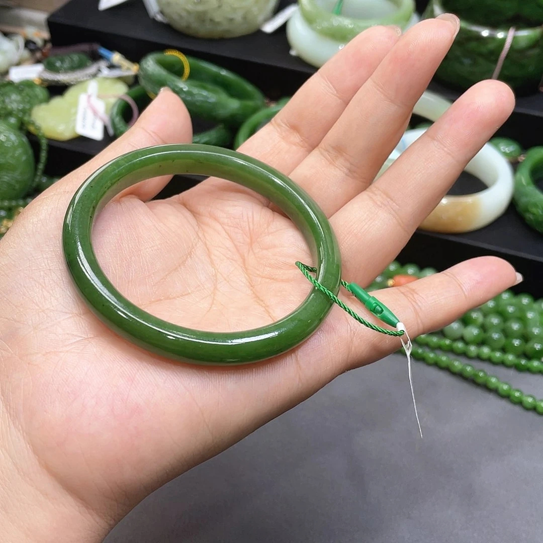 和田玉手镯60圈口66未镶嵌