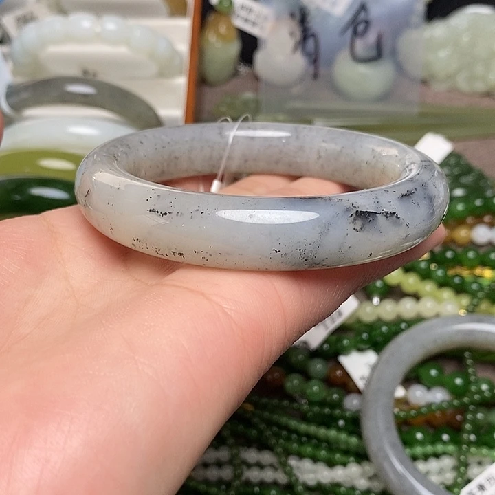 和田玉未镶嵌手镯59 60 61