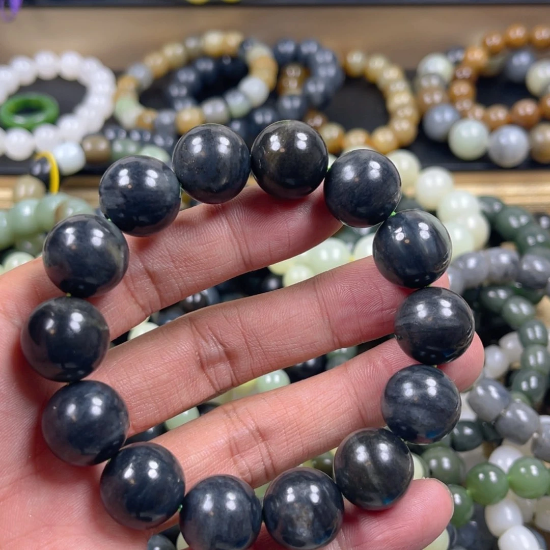 和田玉手串未镶嵌