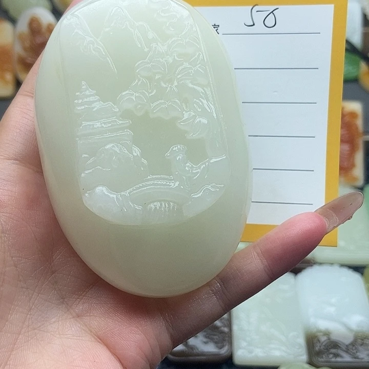 颈饰未镶嵌和田玉