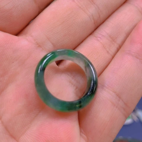 【闪购商品】翡翠手链未镶嵌七*七翡翠