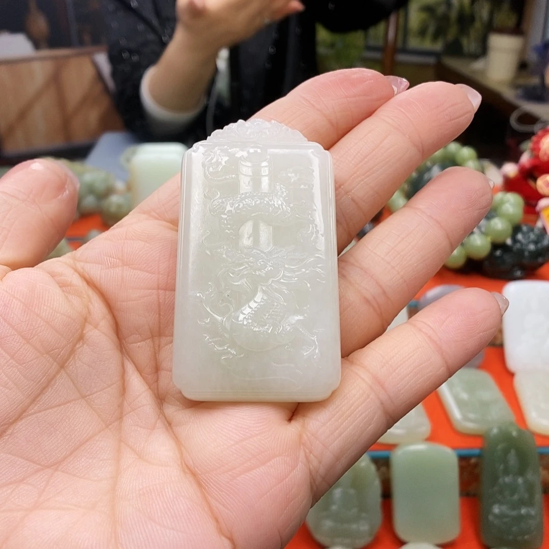 颈饰未镶嵌和田玉卓*生