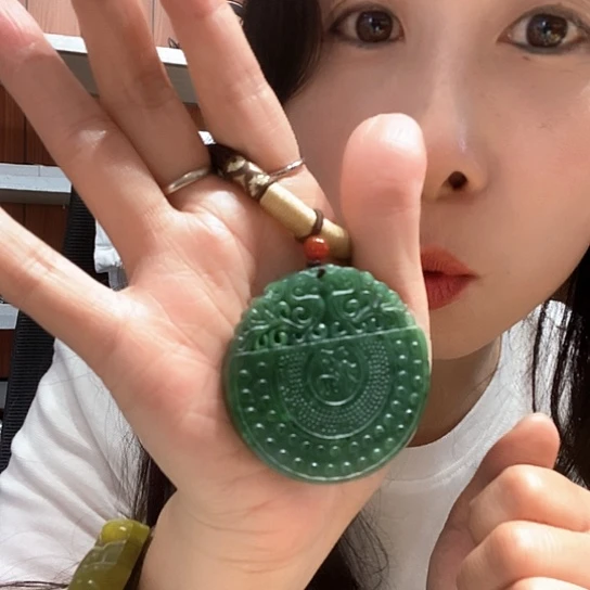 岫玉未镶嵌吊坠(赠链)