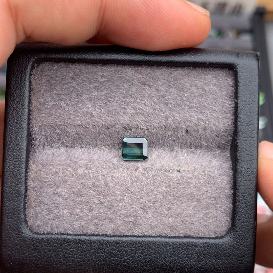 珠宝半成品未镶嵌碧玺1.11克拉全净无暇