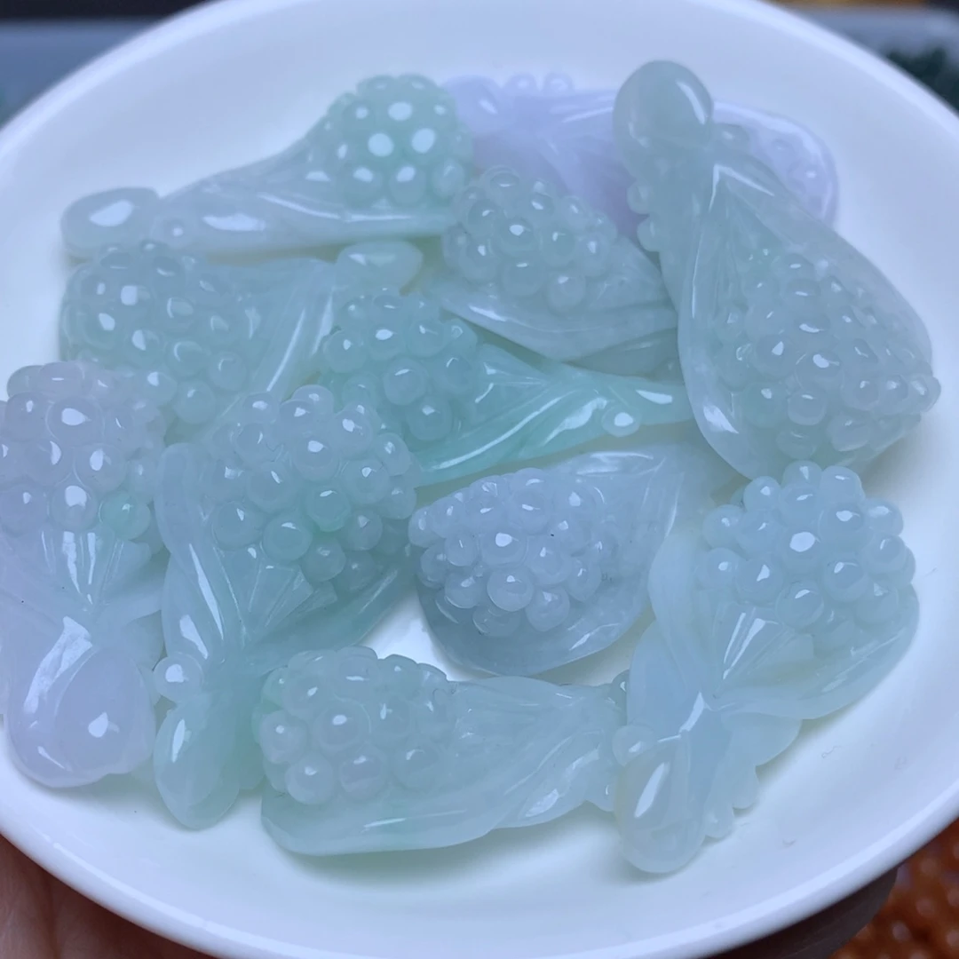 【闪购商品】翡翠手链未镶嵌冰玉兰花吊坠1个