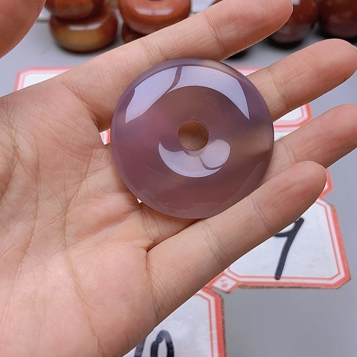 【闪购商品】玛瑙/玉髓未镶嵌珠宝半成品董**?