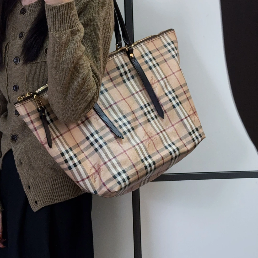 95新 BURBERRY/博柏利 博柏利经典战马格纹托特包