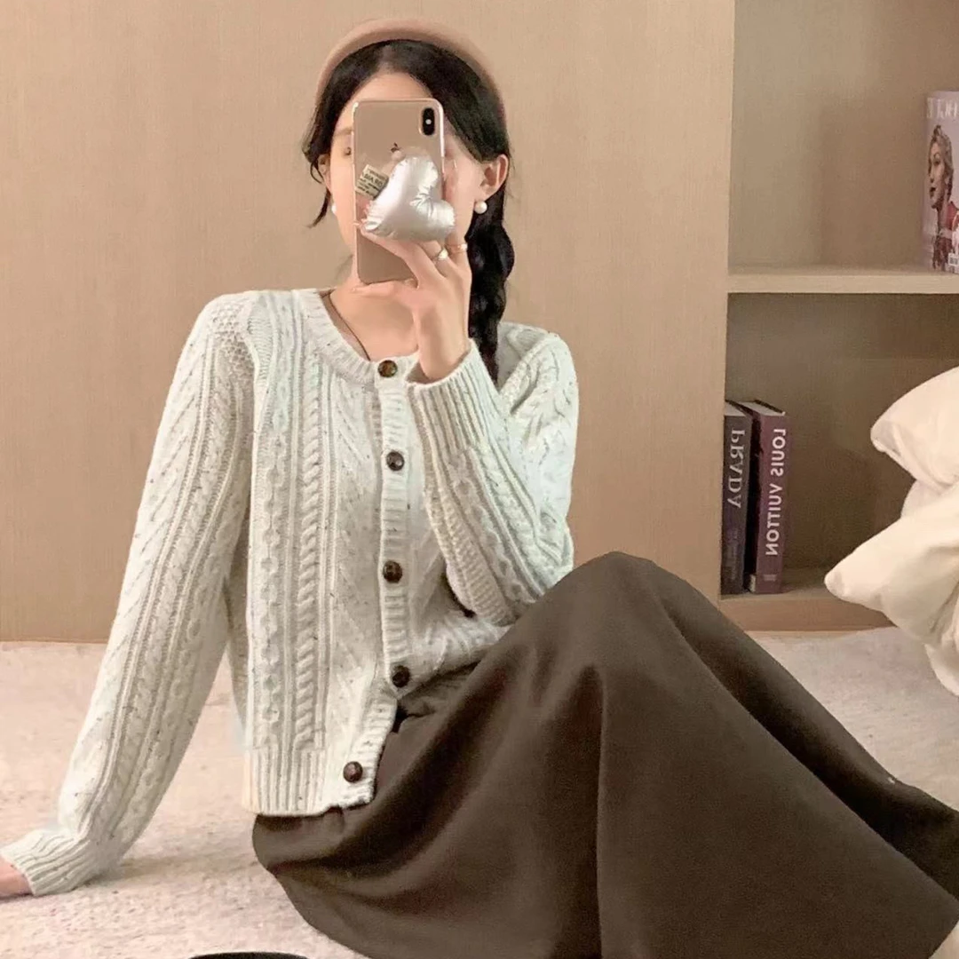 早秋韩系宽松复古短开衫外套叠穿圆领针织麻花毛衣女打底外穿4500