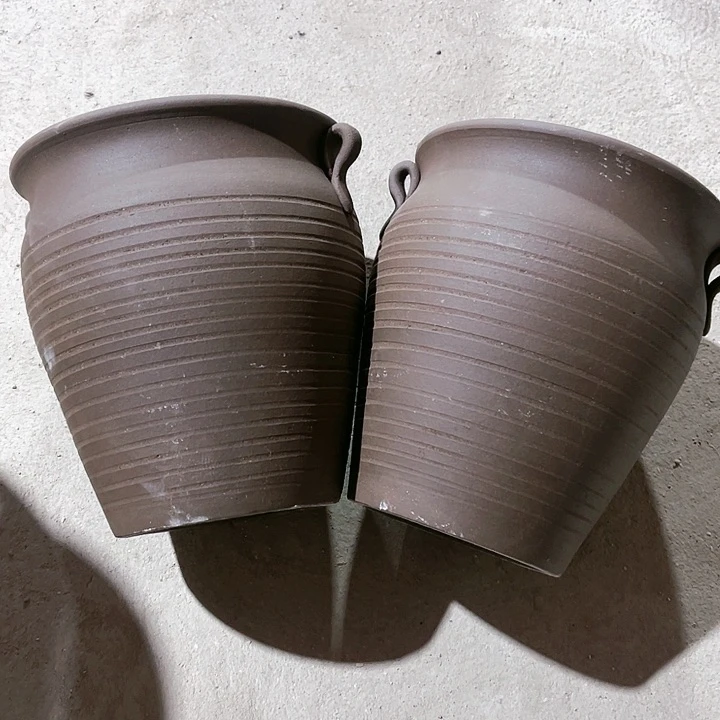 红陶口径18高度21两只口不圆