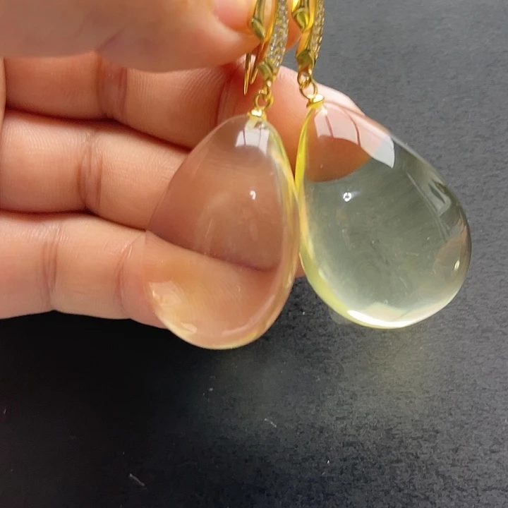 琥珀未镶嵌裸石耳坠