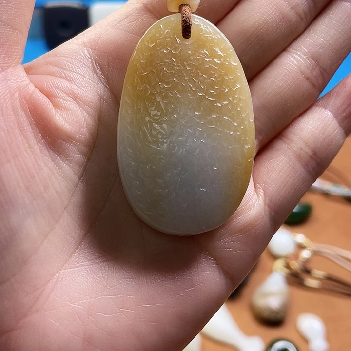 S***u颈饰未镶嵌和田玉