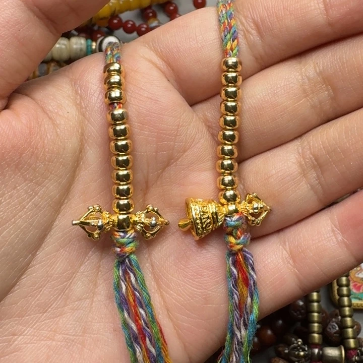 琉璃颈饰哈哈哈哈