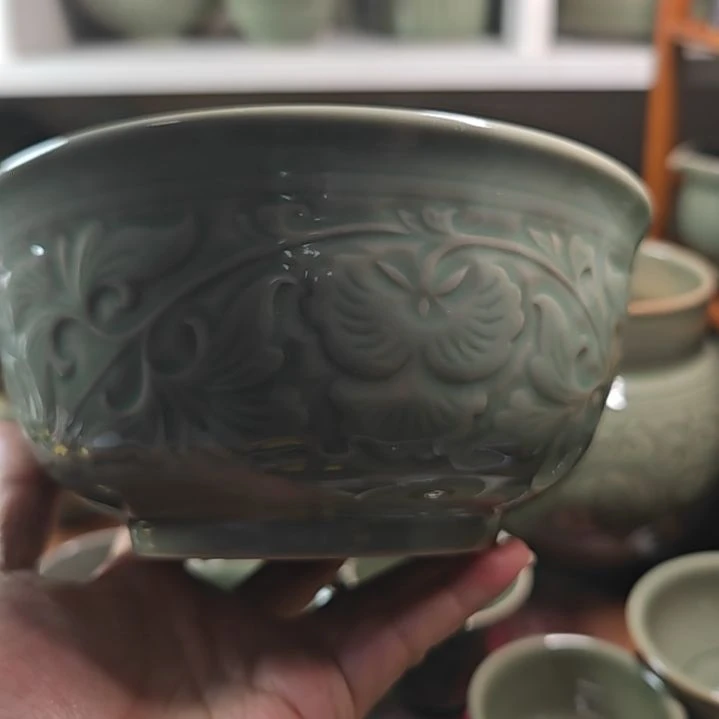 耀州窑老泥料缠枝牡丹面碗两只