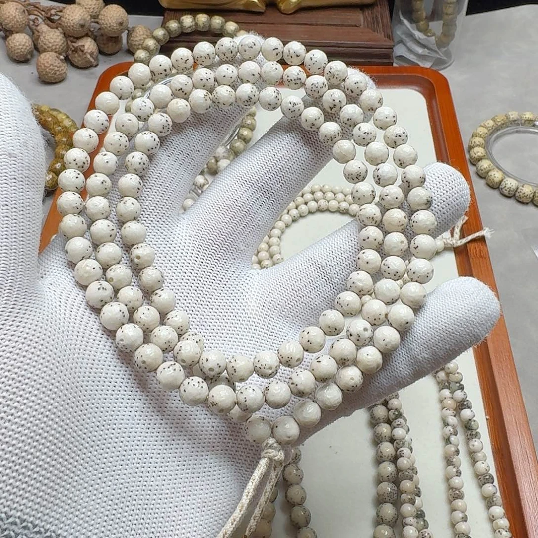 星月菩提手串石玉料7龙纹无相瓷白玉化料通体留白小细星多圈