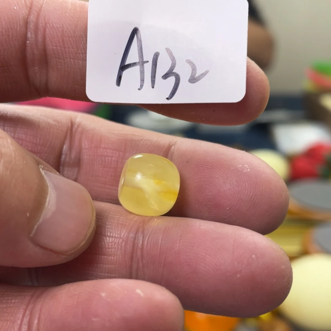 手链琥珀未镶嵌多样性发，发其中一件