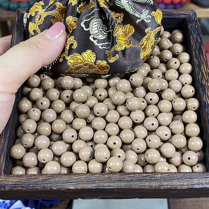 【白龙涎】0.8拍到手200颗打底微瑕