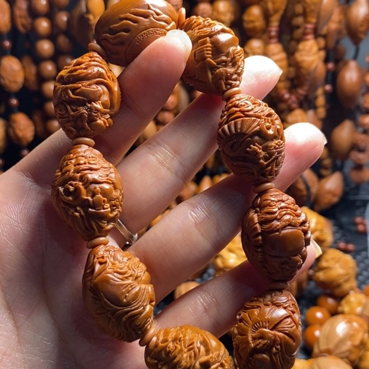 橄榄核吊坠整身钟馗