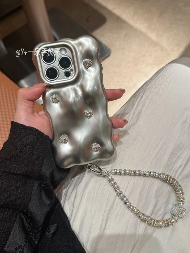 甜酷炫银波浪边闪钻适用于苹果16手机壳iphone15promax/14/13/12