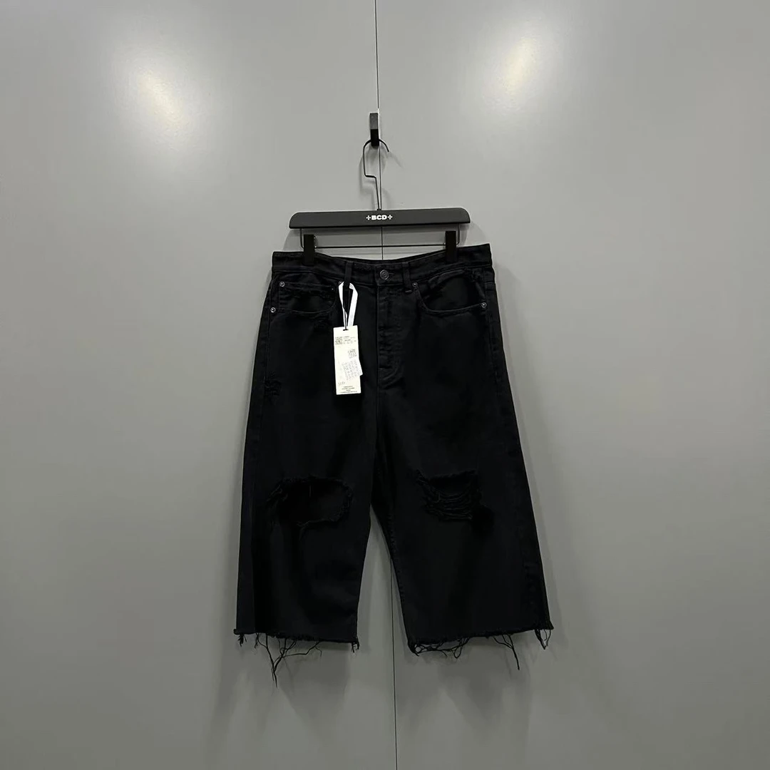 全新未使用 Balenciaga/巴黎世家 黑色破坏短裤 XS码/bc000635