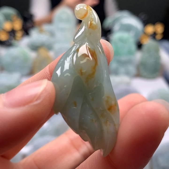 翡翠未镶嵌颈饰玉兰花福利