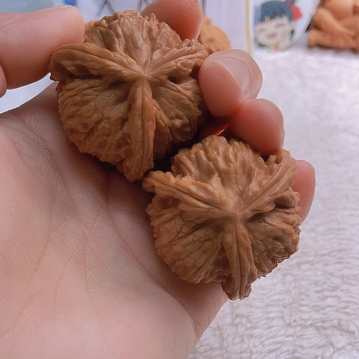 吊坠文玩核桃～*城三棱