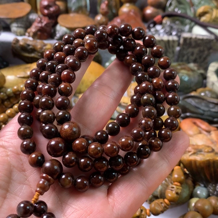 未镶嵌岫岩河磨玉（透闪石质玉）把件